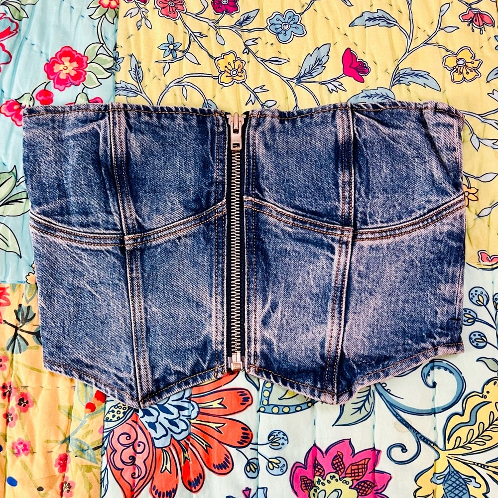 πΊπHPππΊ NWT Reformation Ena Denim Bustier Top - Picture 12 of 16